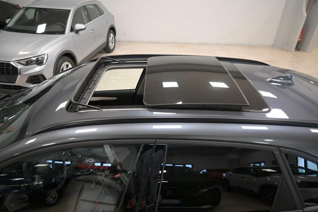 BMW 216D ACTIVE TOURER 116CV 6M. BUSINESS ADVANTAGE ( FARI LED - PELLE - TETTO PANORAMICO APR. - CRUISE - NAVI - PARK ASSISTANT - TELECAMERA POST. )