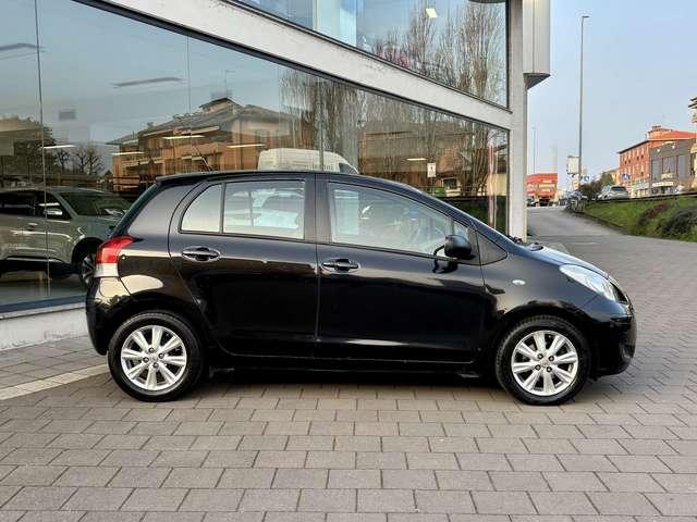 Toyota Yaris Yaris 5p 1.3 dual Sol m-mt