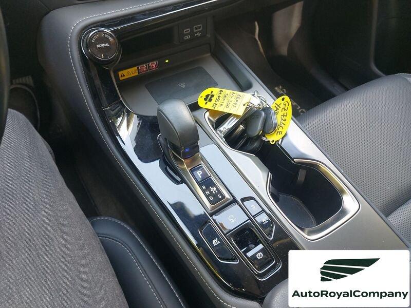 Lexus NX Hybrid Premium 4WD MY22