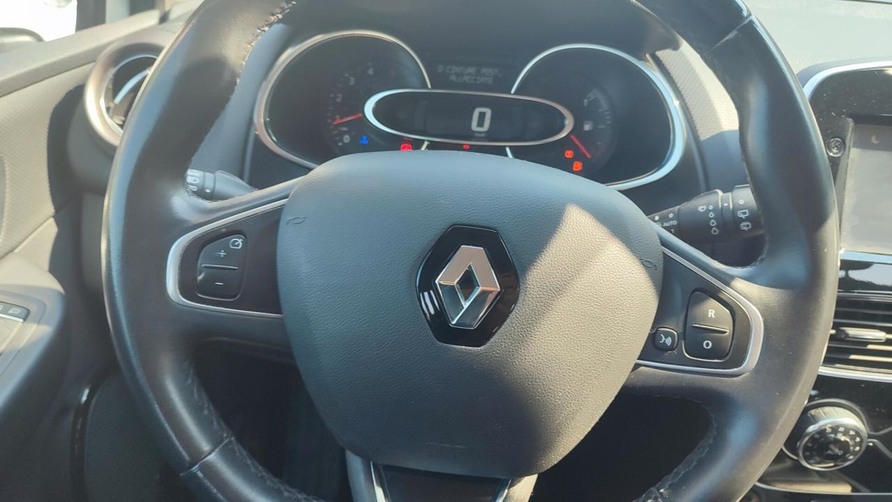 Renault Clio dCi 90CV -FULL OPTIONAL-