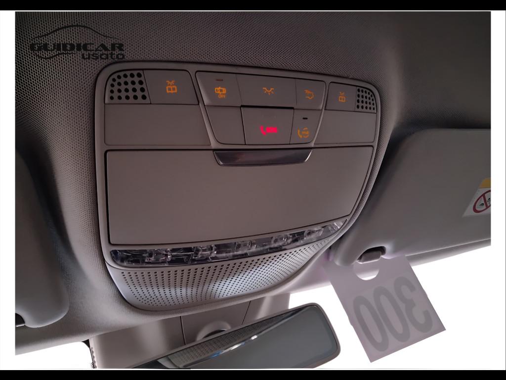 Mercedes-Benz Classe C-W205 2018 Berlina - C 220 d Premium 4matic auto