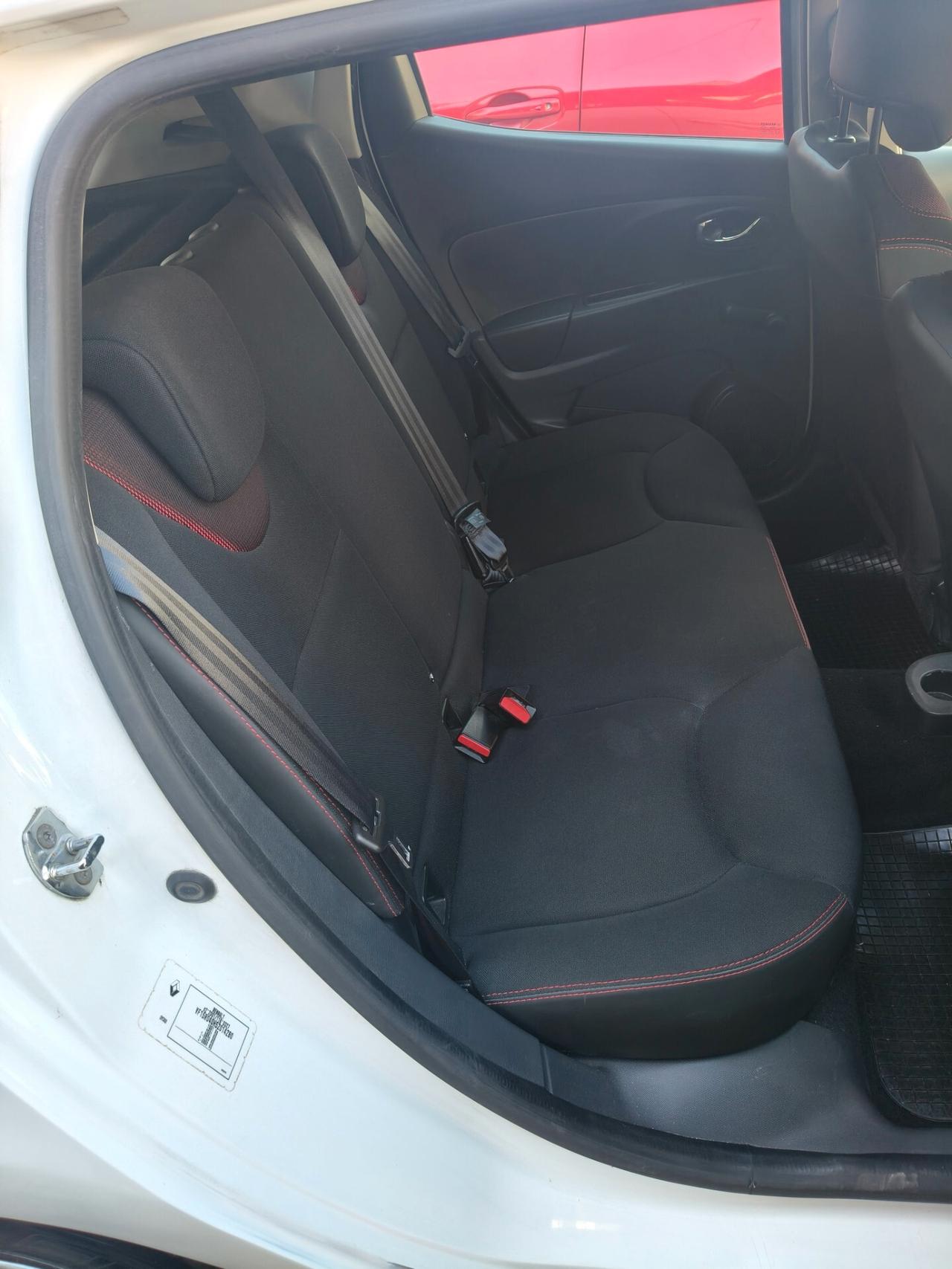 Renault Clio 1.5 DCI 75CV FULL OPTIONAL 2015