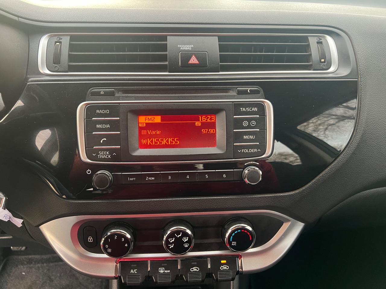 Kia Rio 1.2 5p.GPL NEOPATENTATI PERMUTE RATE GARANZIA