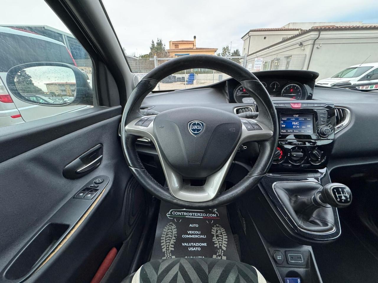 LANCIA YPSILON SILVER - NEOPATENTATI