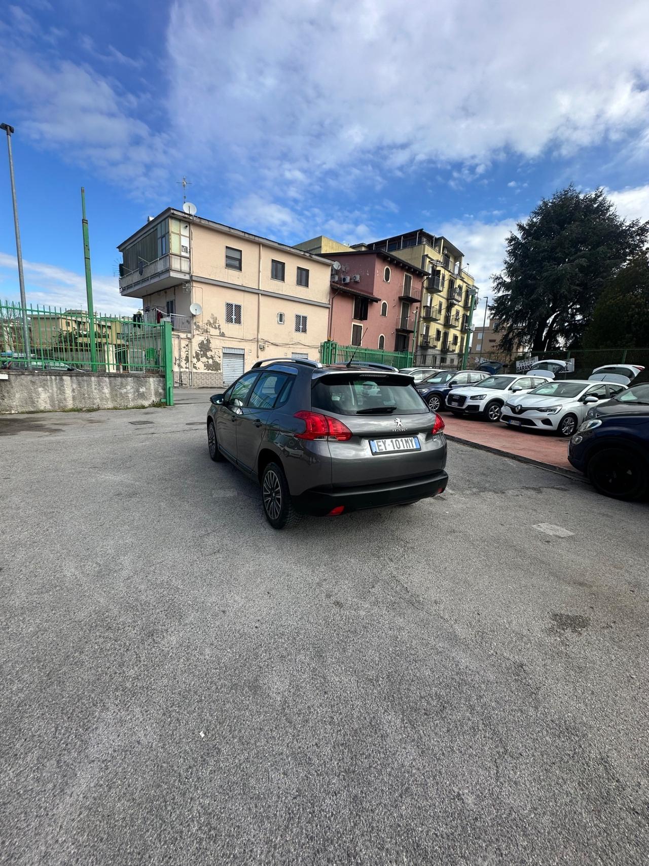 Peugeot 2008 1.6 e-HDi 92 CV Stop&Start Urban Cross