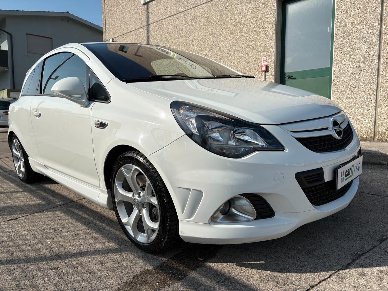 Opel Corsa 1.6 T 192CV 3 porte OPC
