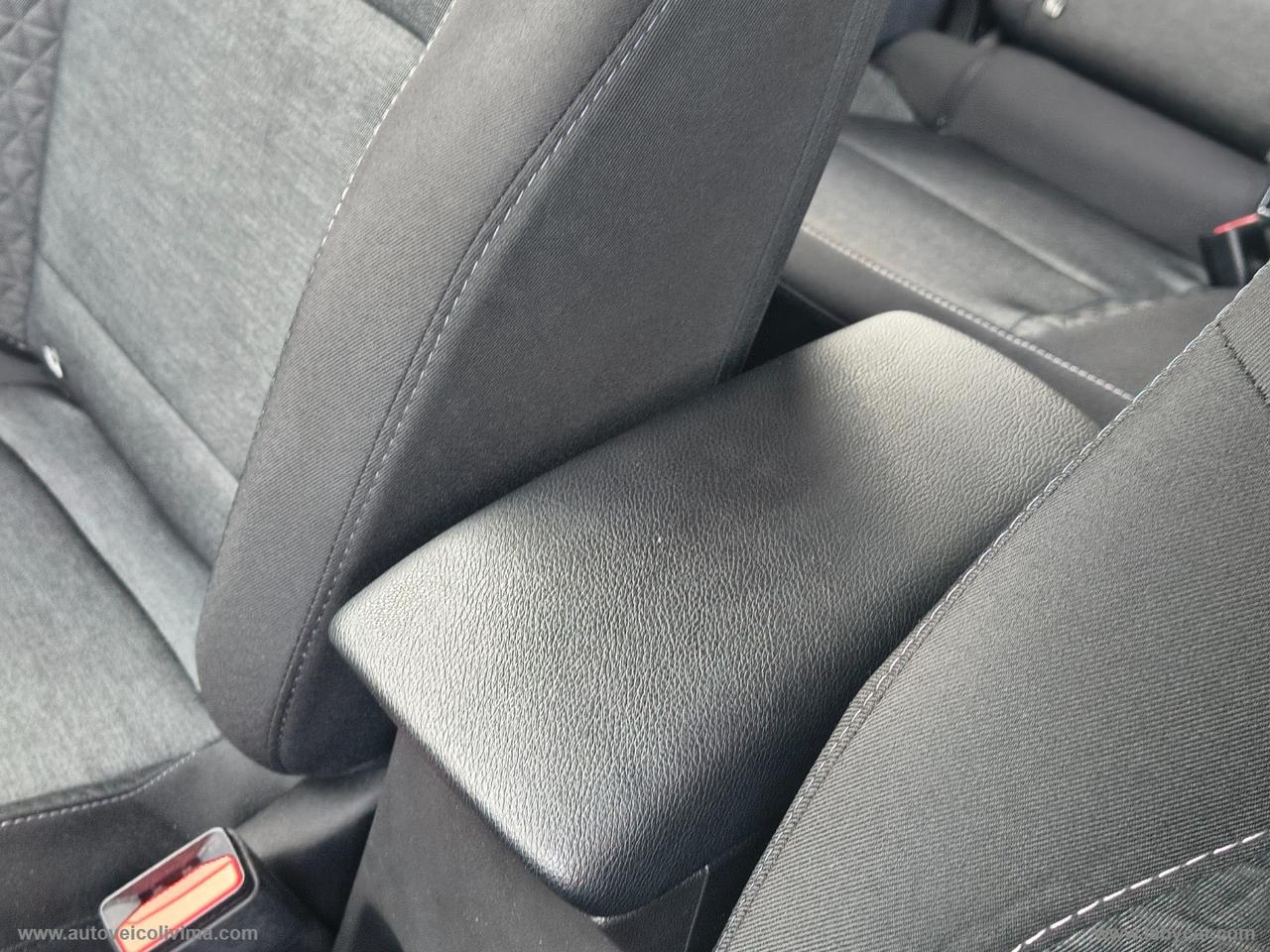 RENAULT Captur TCe 12V 100 CV GPL Equilibre