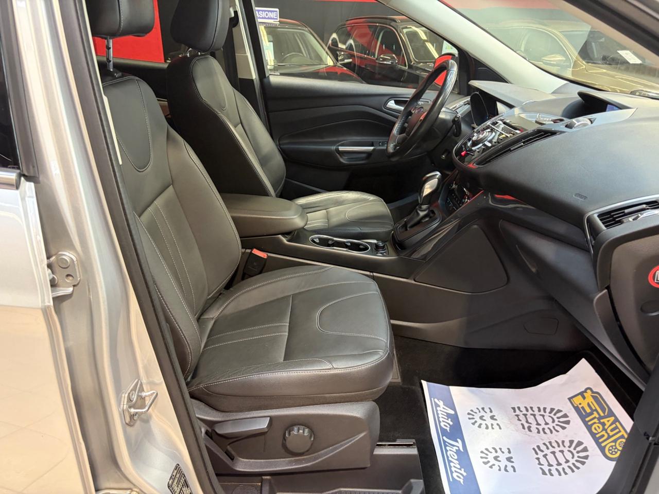Ford Kuga 2.0 TDCI 163 CV 4WD Powershift Titanium