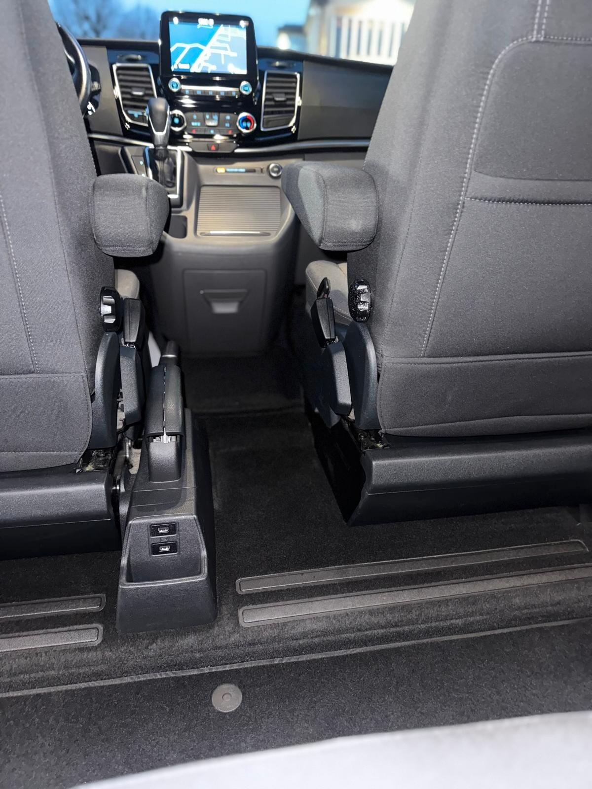 Ford Tourneo Custom 310 2.0 TDCi 170CV aut. PL Titanium