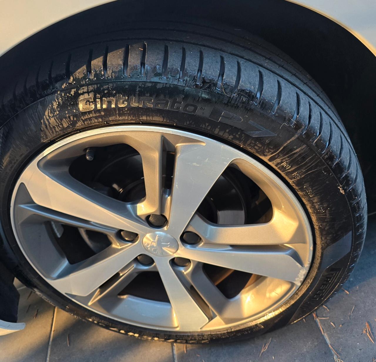 Peugeot 308 BlueHDi 130 S&S SW Allure