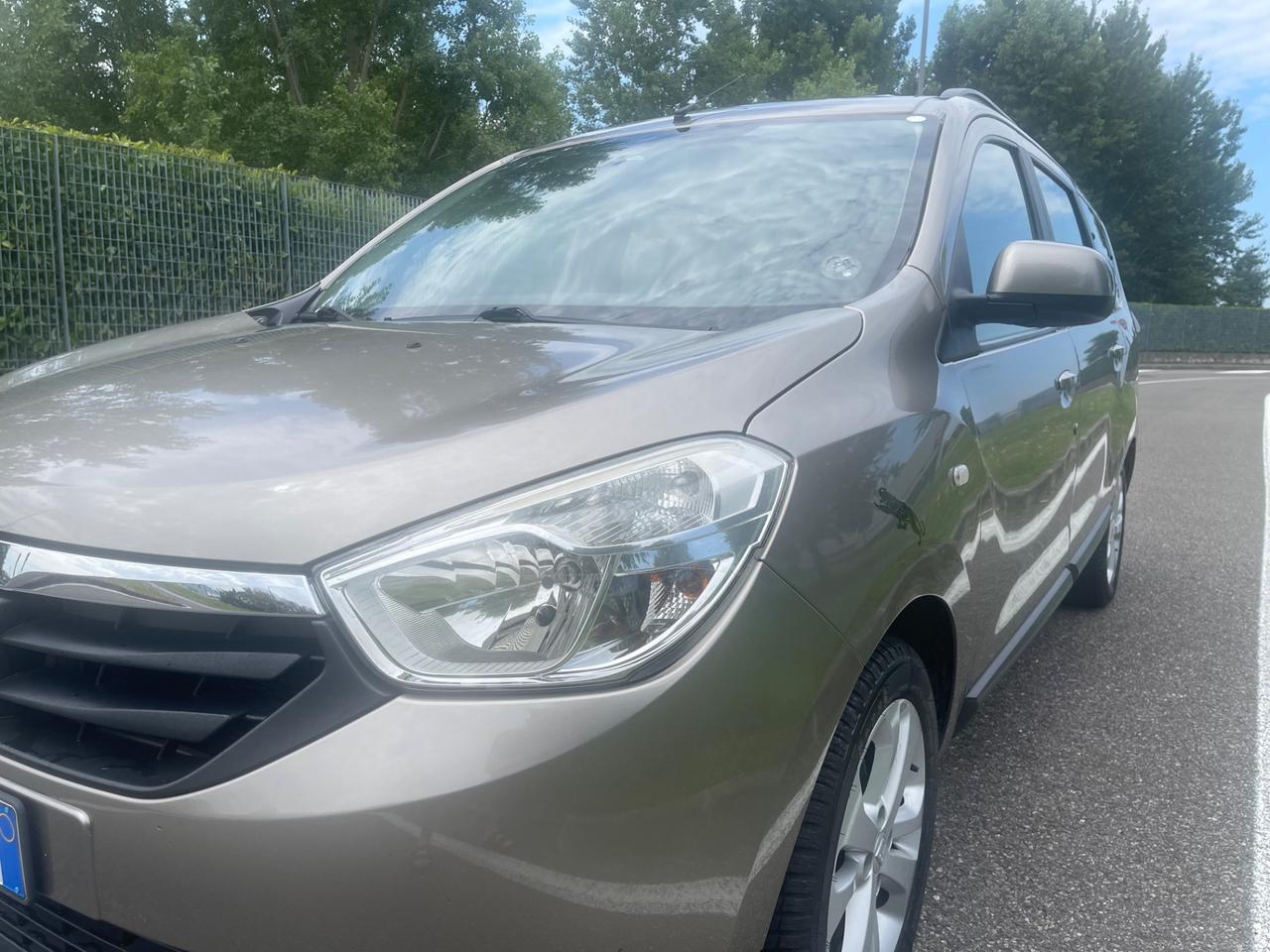 Dacia Lodgy Dacia Lodgy, euro 5b, anno 2013, 7 posti, 137.000 km!