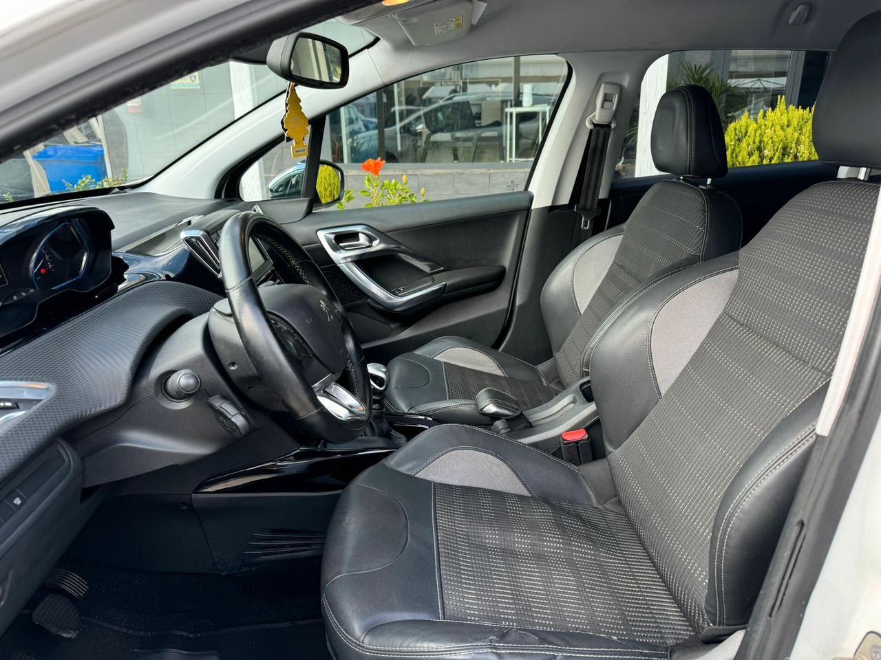 Peugeot 2008 BlueHDi 120 S&S Allure