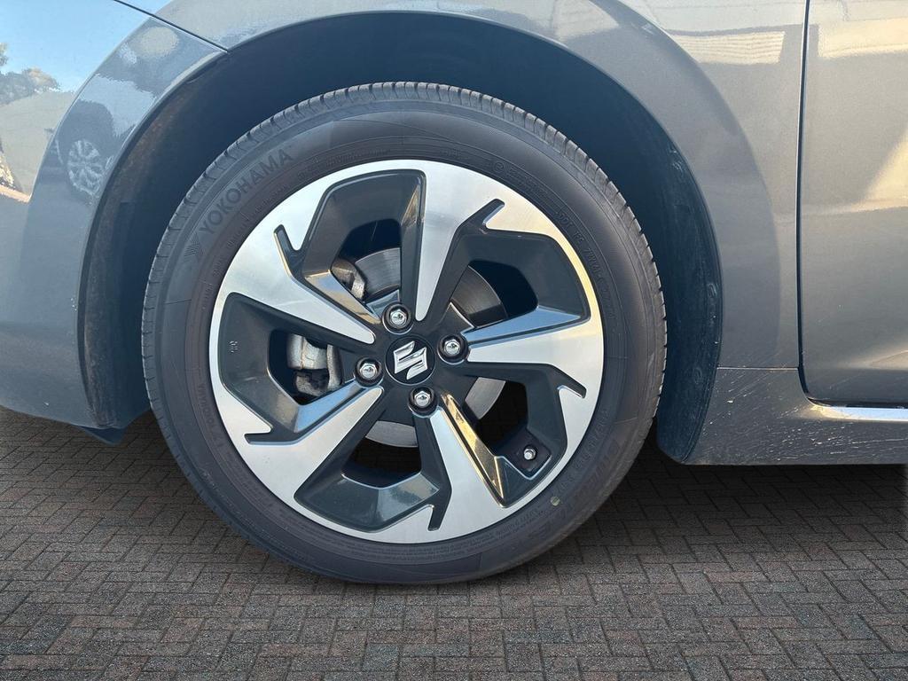 Suzuki Swift 1.2h Top 2wd cvt