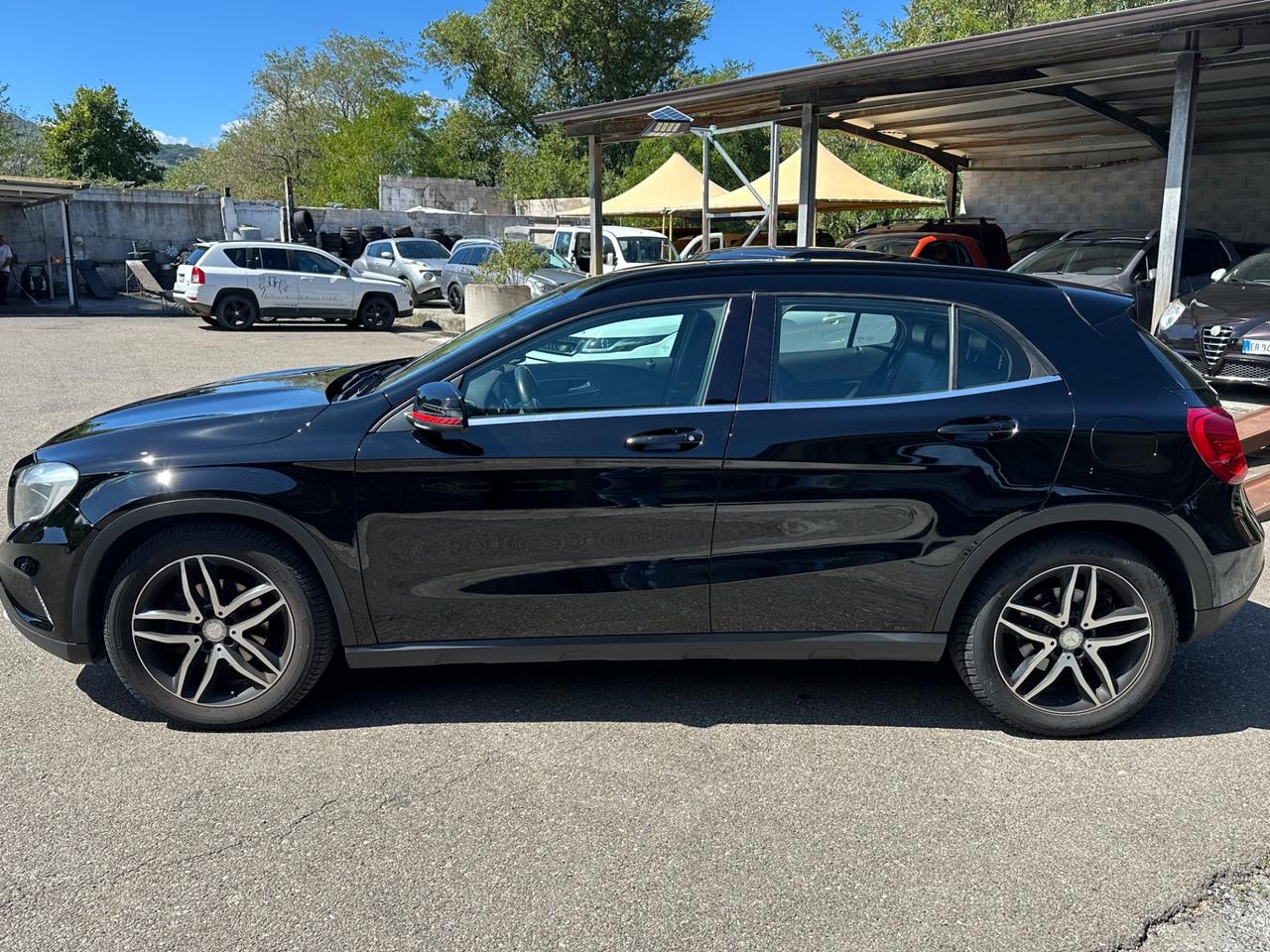 Mercedes-benz GLA 180 d Premium