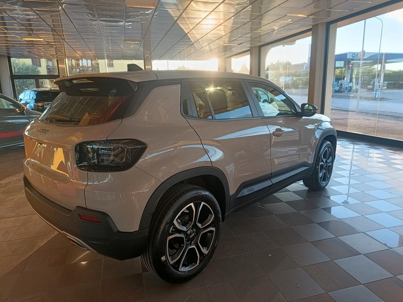Jeep Avenger 1.2 Turbo 110 CV MHEV Summit