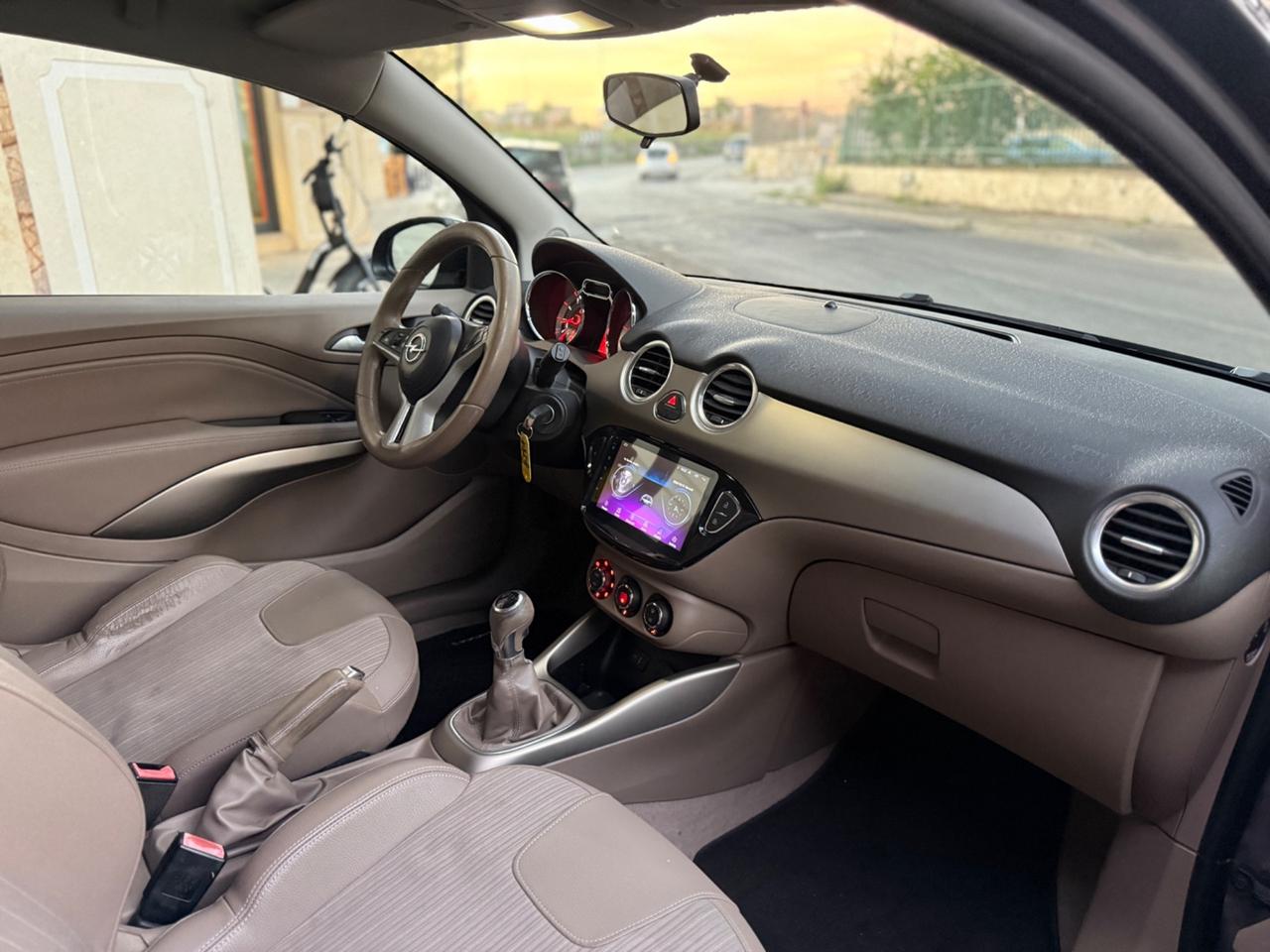 Opel Adam 1.2 70 CV Jam