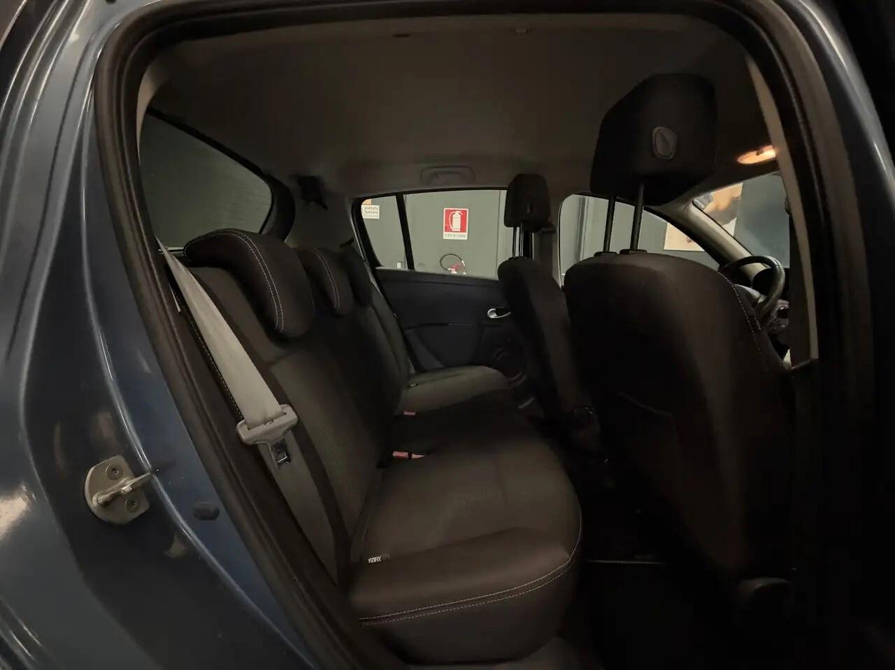Renault Clio 1.2 16V 5 porte Luxe