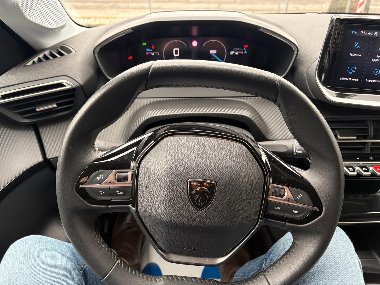 Peugeot 208 Allure 1.2 bz 100cv - 04/2025