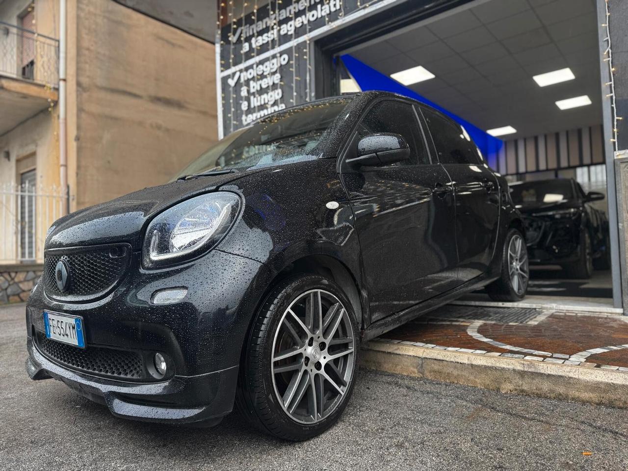 Smart ForFour 70 1.0 twinamic Allestimento Brabus