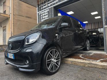 Smart ForFour 70 1.0 twinamic Allestimento Brabus