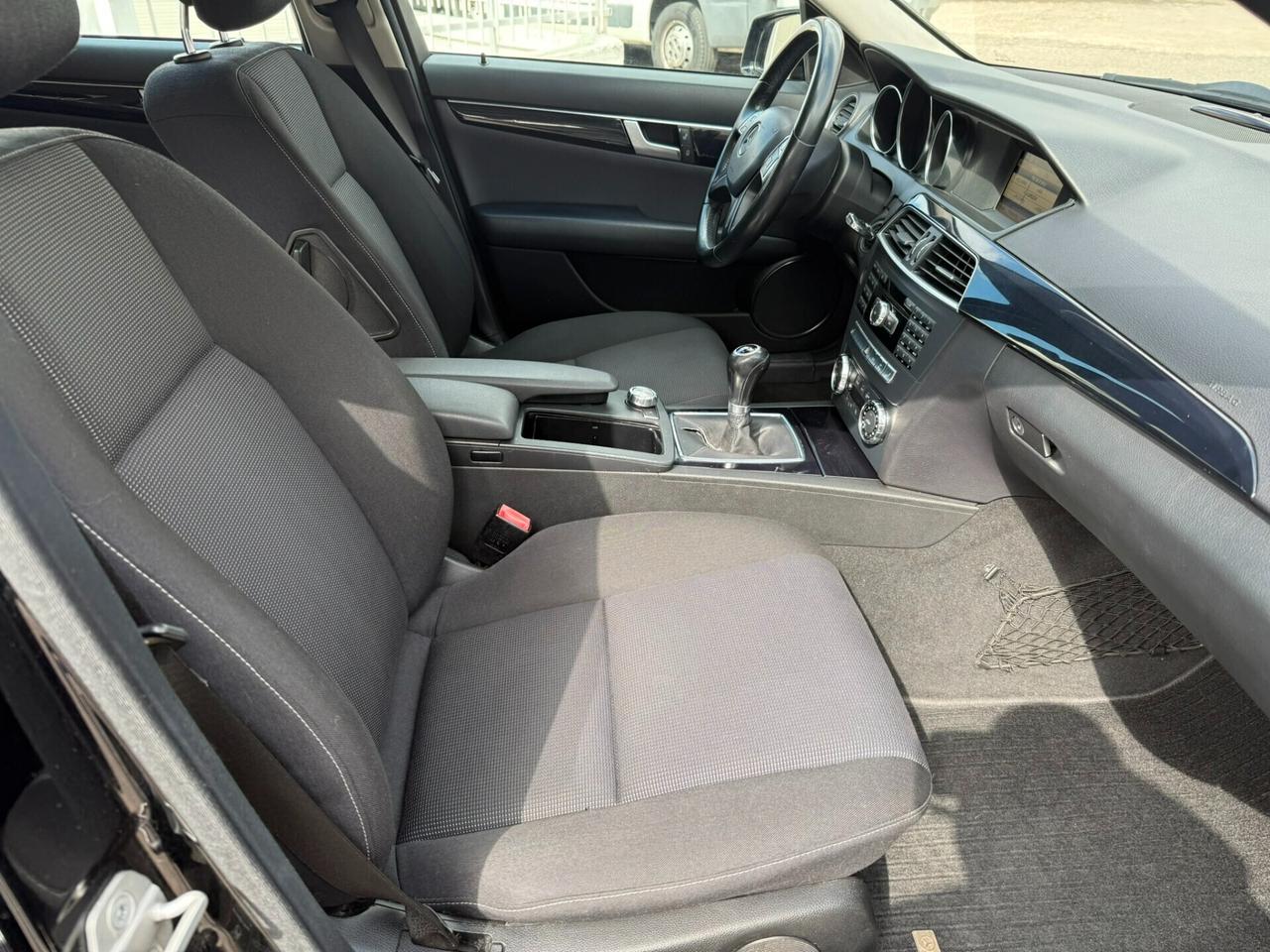 Mercedes-benz C 200 BlueEFFICIENCY Avantgarde