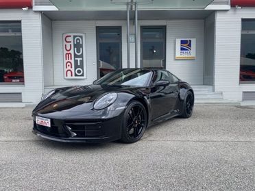 PORSCHE Targa 4 GTS