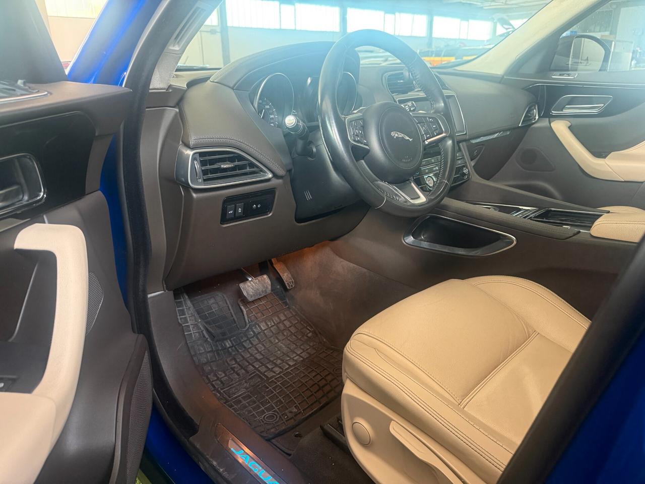 Jaguar F-Pace 2.0 D 180 CV AWD aut. Prestige