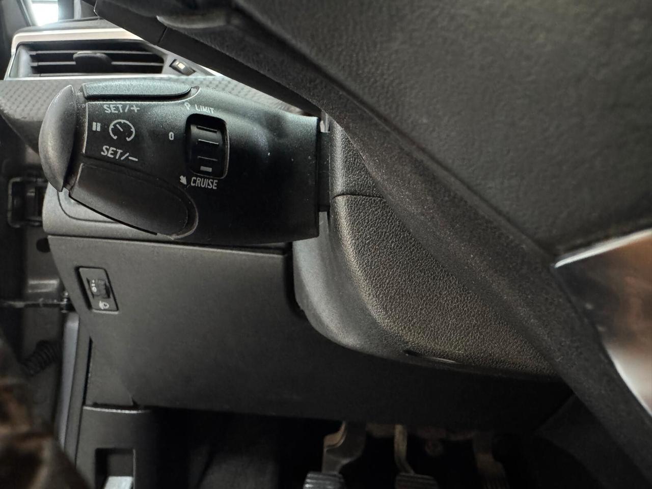 Peugeot 2008 PureTech 82 Active UNICOPROPRIETARIO TENUTA BENISSIMO