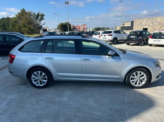 Skoda Octavia Station Wagon 1.6 tdi Executive 115cv dsg