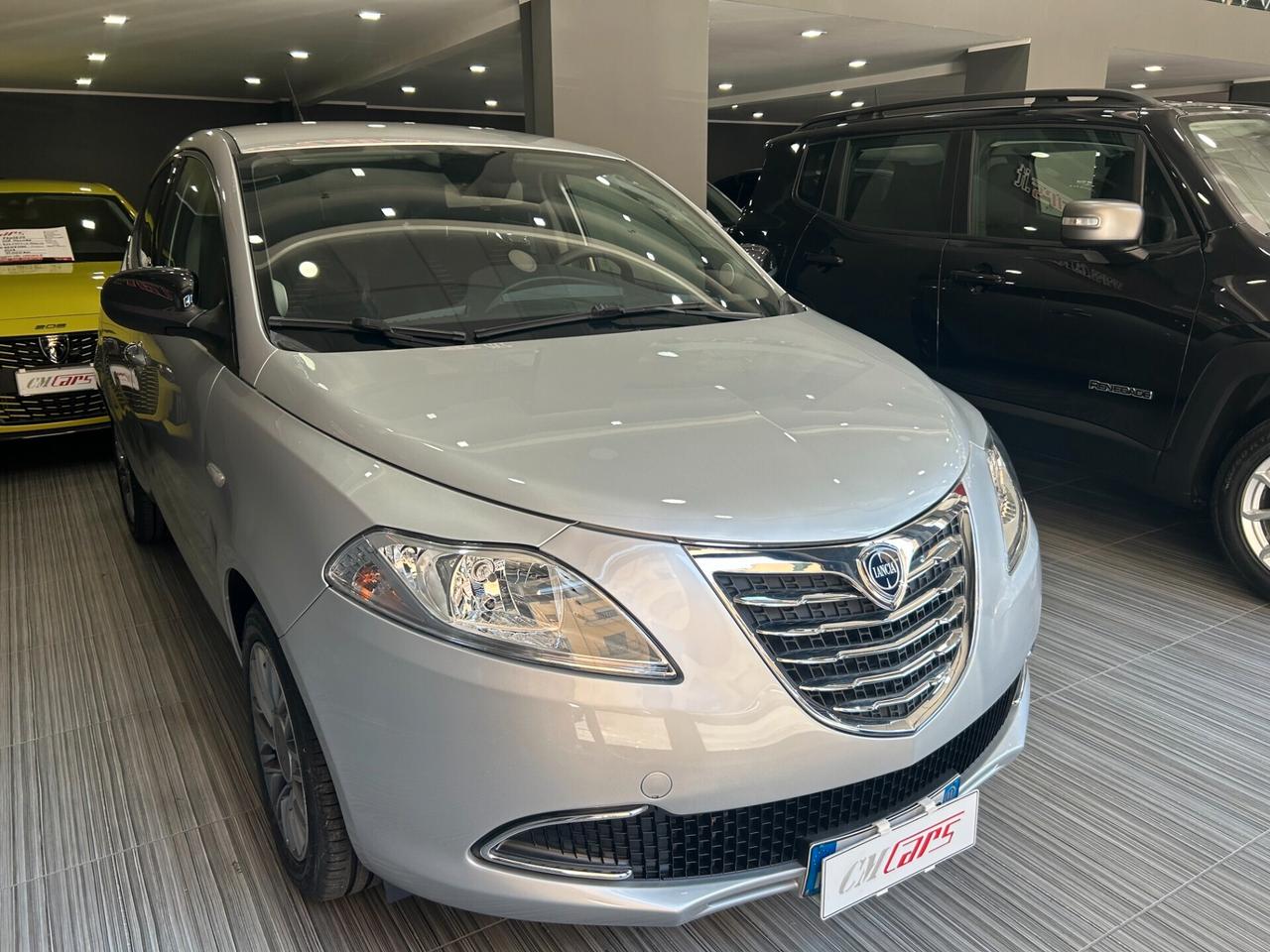 Lancia Ypsilon 0.9 Twinair 85cv DFN Automatica Gold ITALIANA