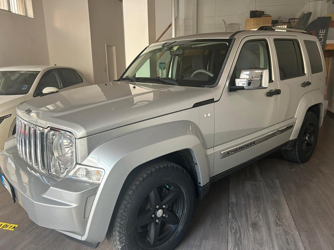Jeep Cherokee 2.8 CRD DPF Limited Auto