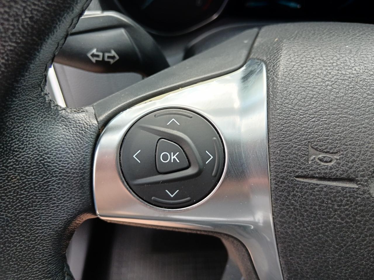 Ford Focus 1.6 TDCi 95CV SW SENSORI PARK
