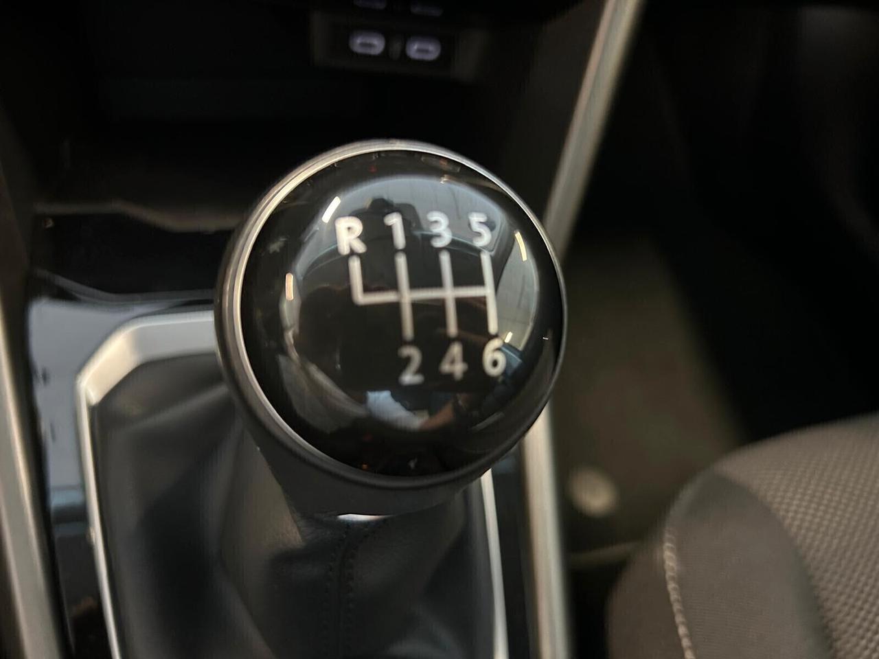 Volkswagen T-Roc STYLE 1.0 TSI 110 CV 6mt UNICO PR.