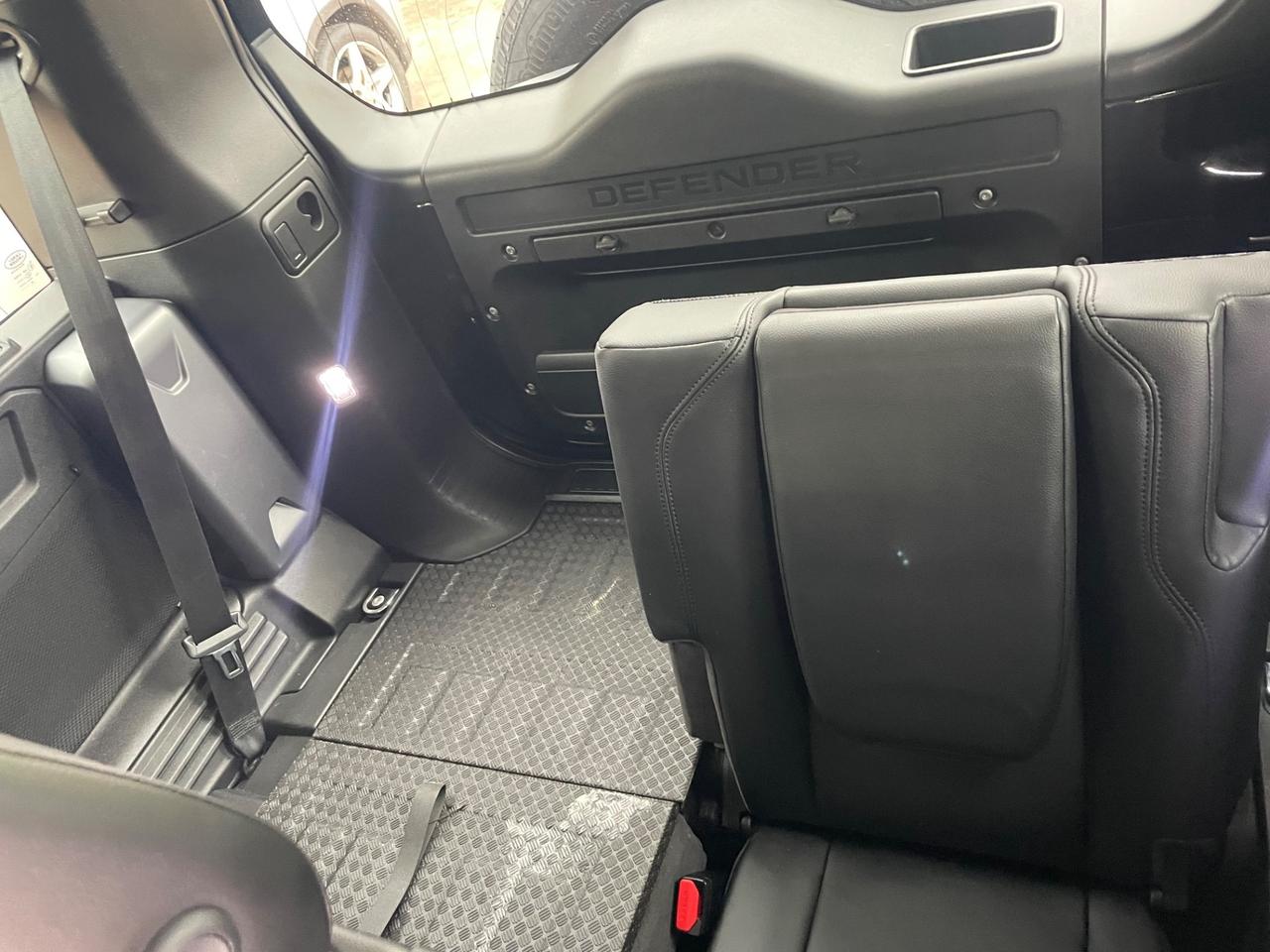 Land Rover Defender 110 2.0 SD4 AWD Auto