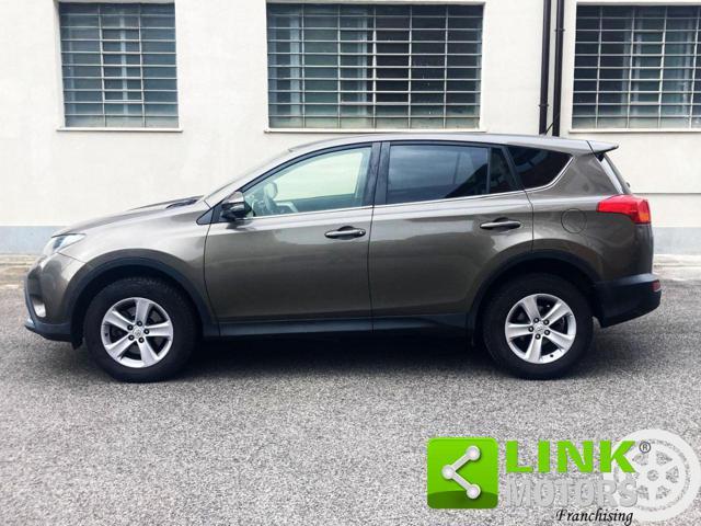 TOYOTA RAV 4 MY23 RAV4 2.0 D-4D 2WD STYLE -UNICO PROPRIETARIO-