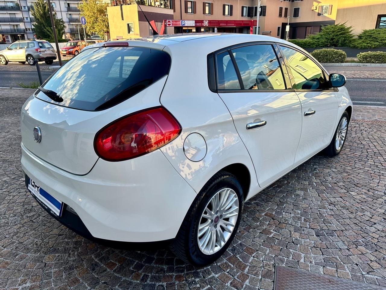 Fiat Bravo 1.4Bz 90Cv 5P Dynamic - Neopatentati
