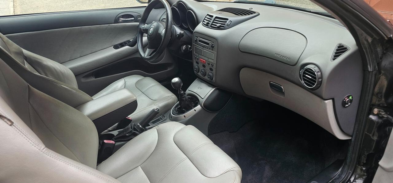Alfa Romeo GT 1.9 MJT 16V Luxury Euro 4