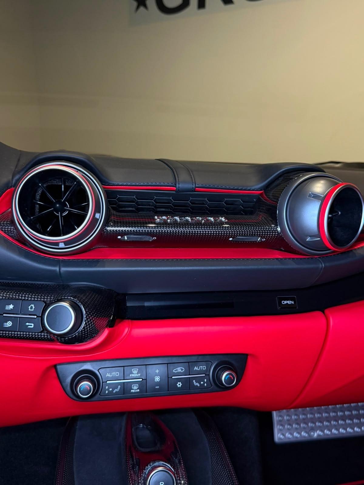 Ferrari 812 GTS 6.5 dct