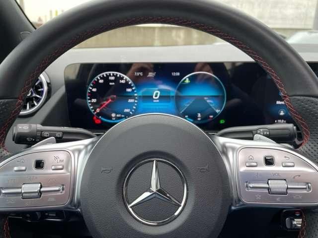 Mercedes-Benz GLA 200 Premium auto AMG/TETTO/NIGHT/DISTRONIC PLUS