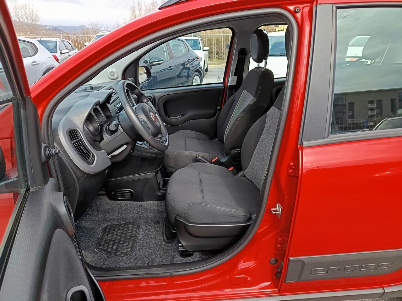 Fiat Panda 1.0 S&S Hybrid City Cross 70cv