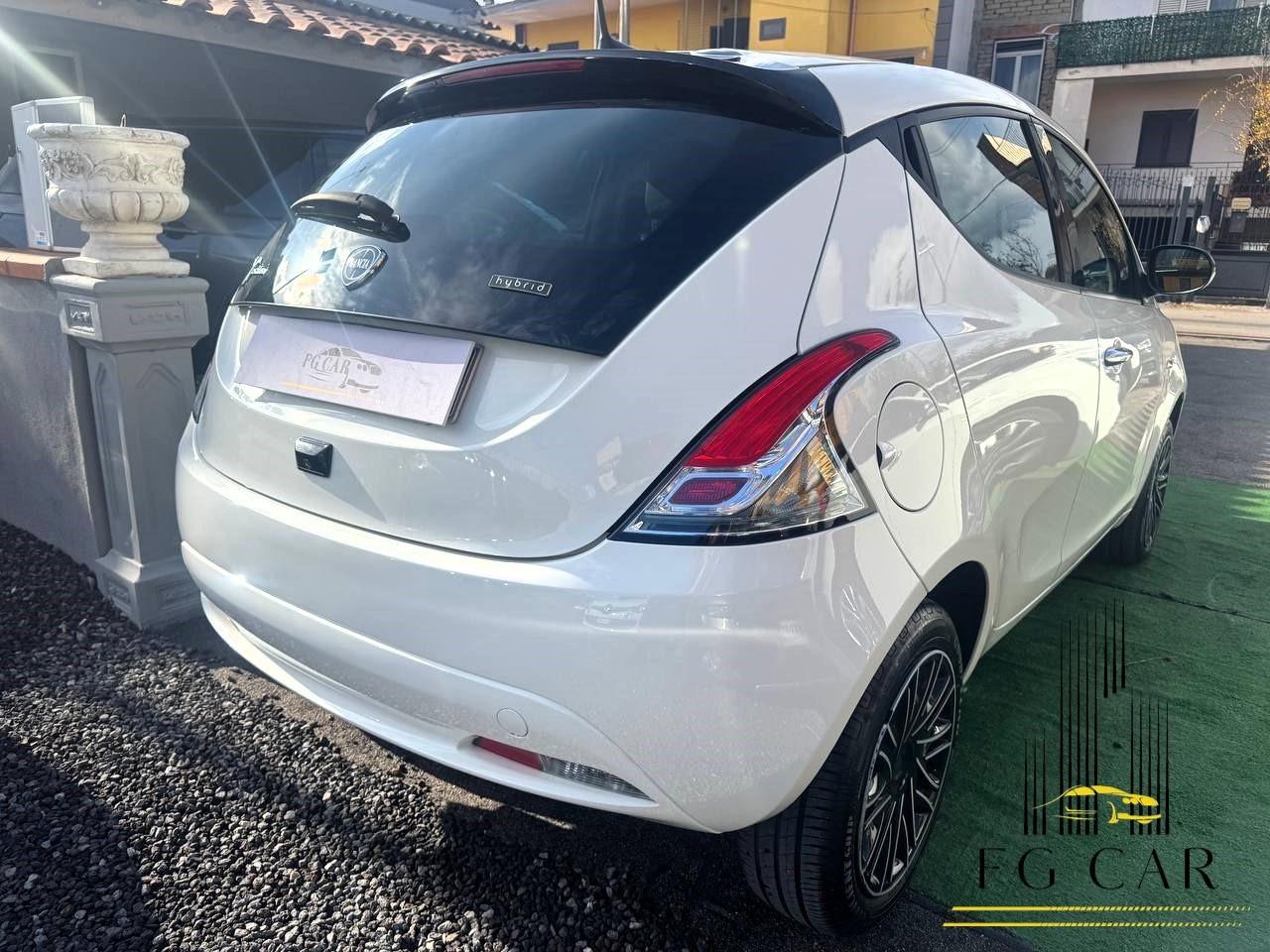 Lancia Ypsilon 1.0 FireFly 5 porte S&S Hybrid