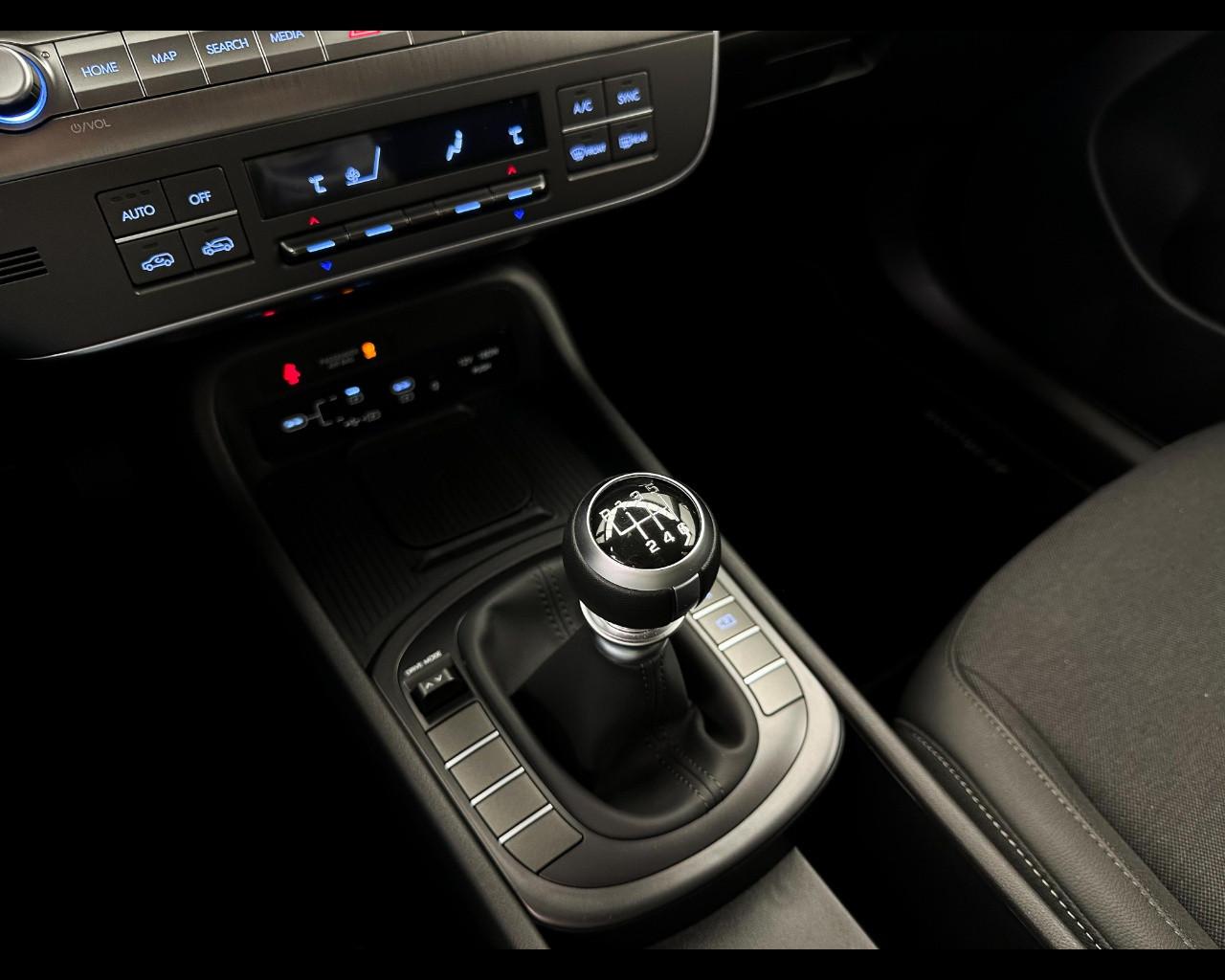 HYUNDAI KONA ICE MY25 1.0T 48V MT XLINEPLUS