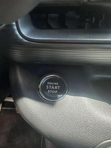 Jeep Avenger 1.2 100cv Altitude + Telecamera + Navi + JBL + Key Less