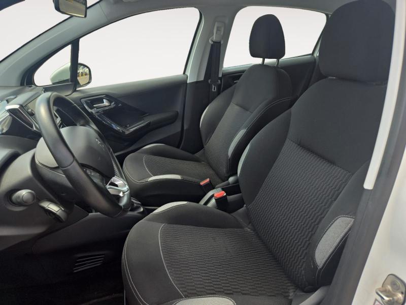 Peugeot 208 5 Porte 208 5p 1.2 puretech Active 82cv