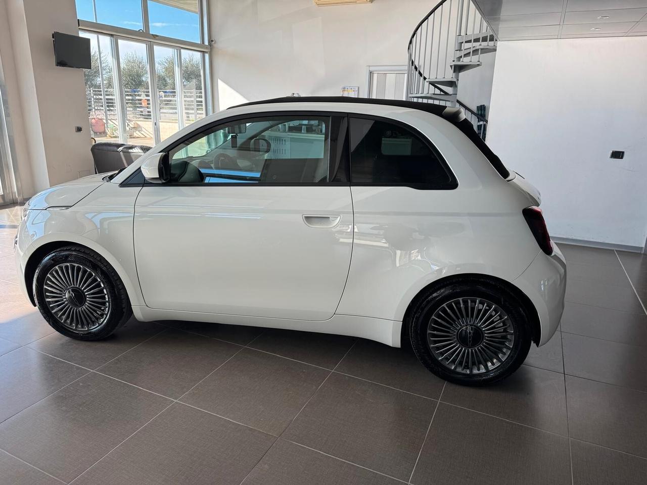 Fiat 500 Icon Cabrio 42 kWh