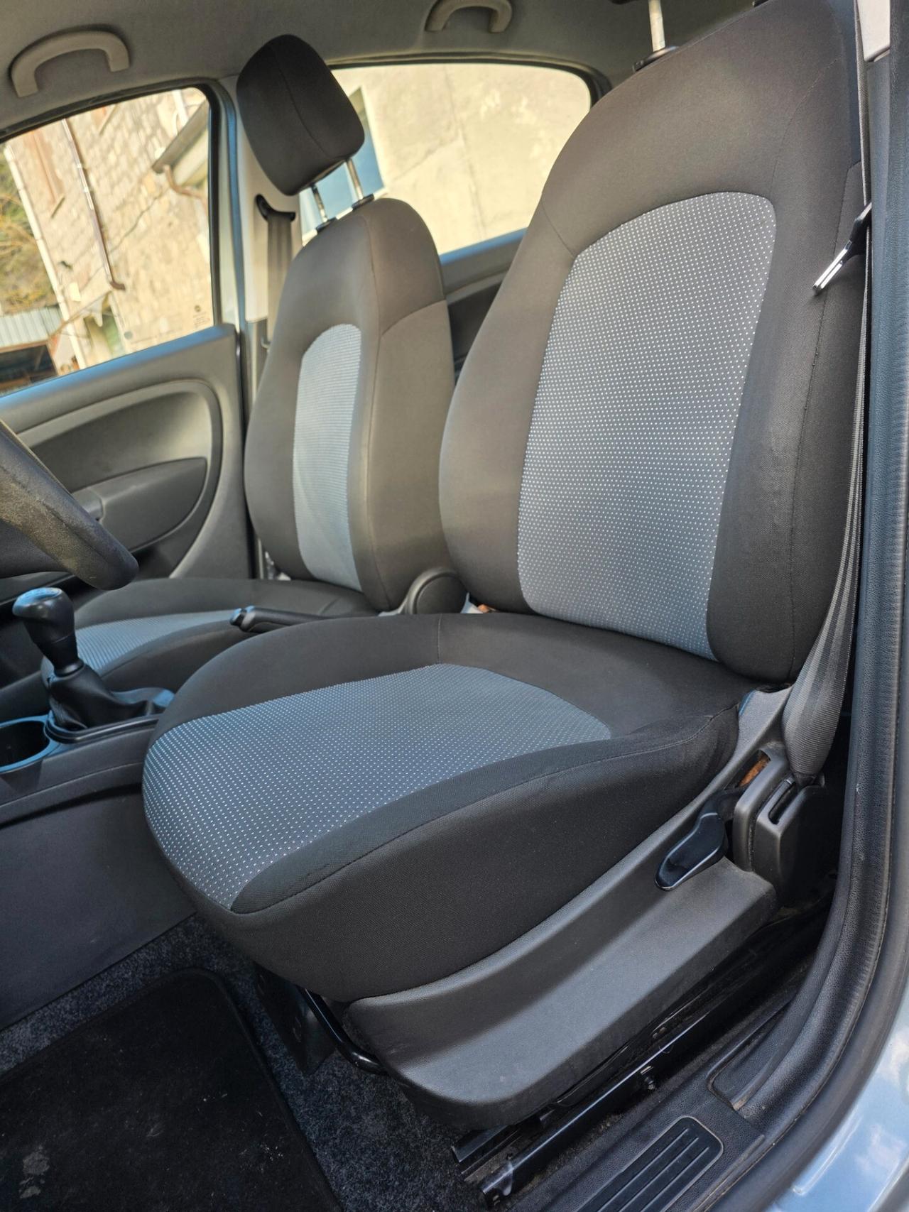 Fiat Punto 1.3 MJT II 75 CV 5 porte Lounge