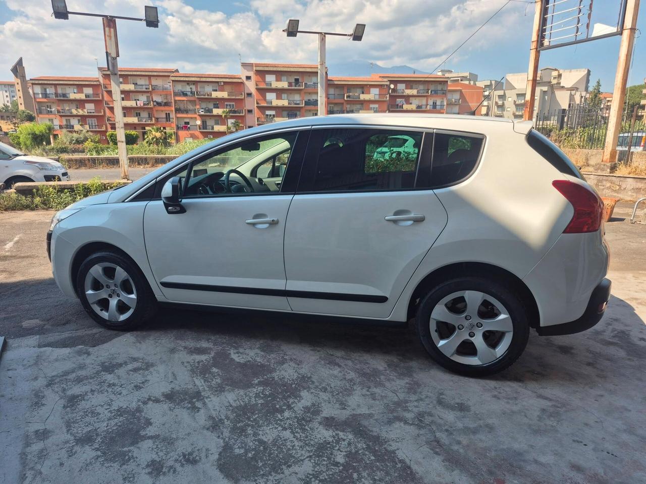 Peugeot 3008 1.6 HDi 112CV Business