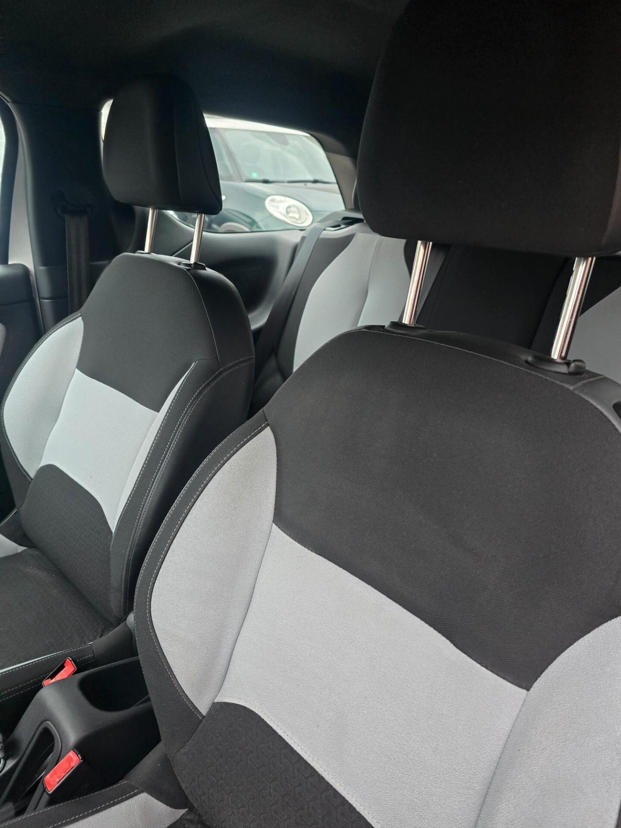 Ds DS3 3 1.4 HDi 70 Just Black