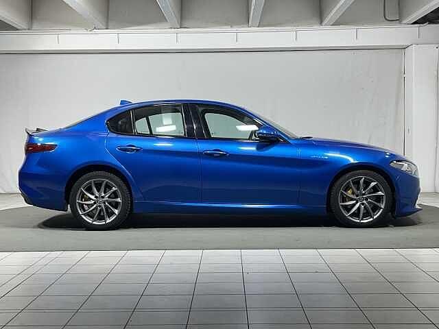 Alfa Romeo Giulia 2.2 Turbodiesel 210 CV AT8 AWD Q4 Veloce