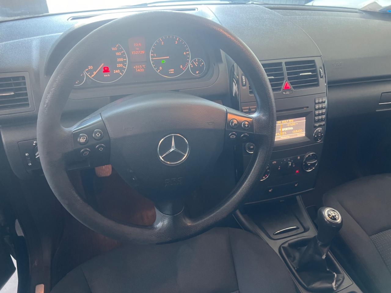 Mercedes-benz A 160 CDI BlueEFFICIENCY avantgarde